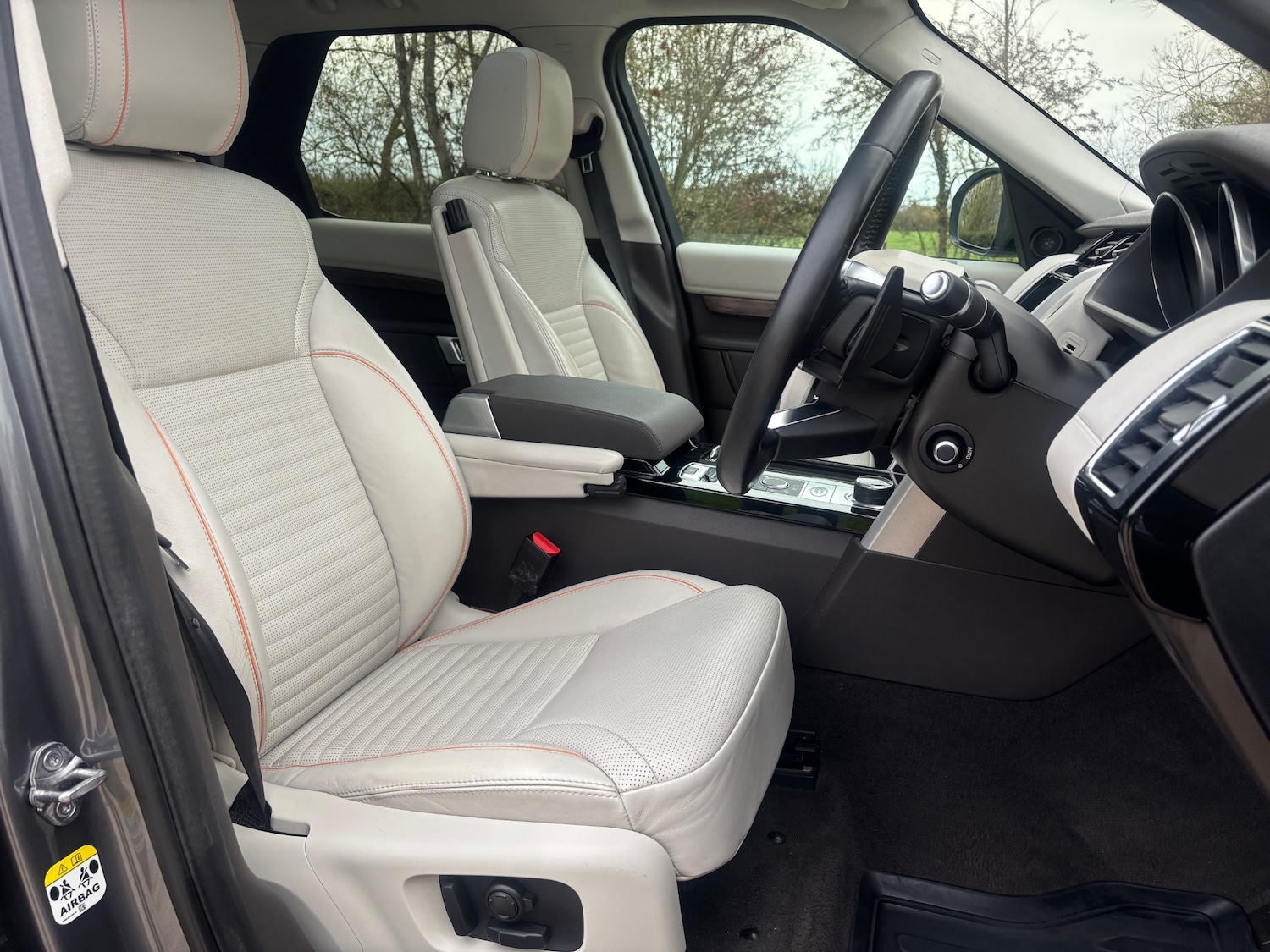 Used Land Rover Discovery 2017 for sale - 76387505: Photo 9