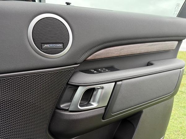 Used Land Rover Discovery 2019 for sale - 76236385: Photo 14