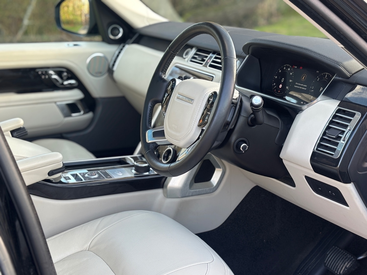 Used Land Rover Range Rover 2019 for sale - 76407669: Photo 11