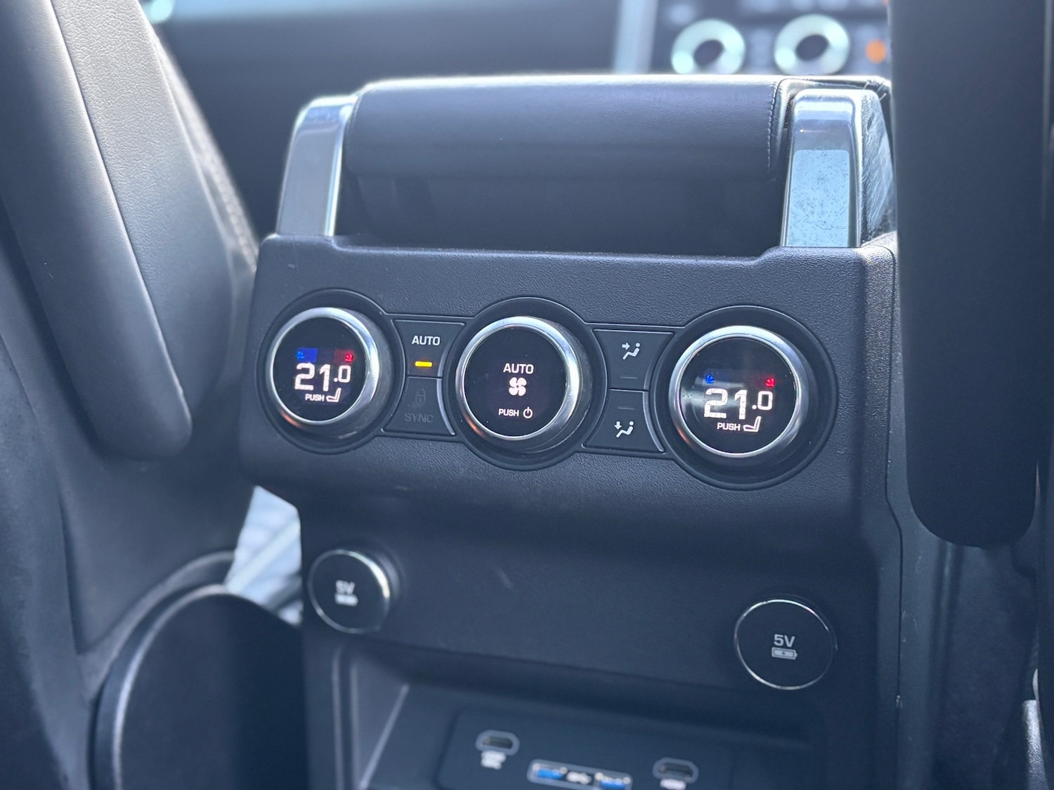 Used Land Rover Discovery 2019 for sale - 77008225: Photo 12