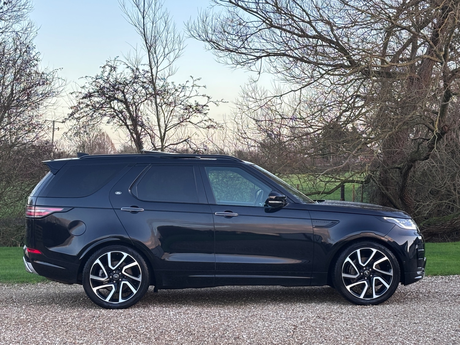 Used Land Rover Discovery 2019 for sale - 77008225: Photo 4