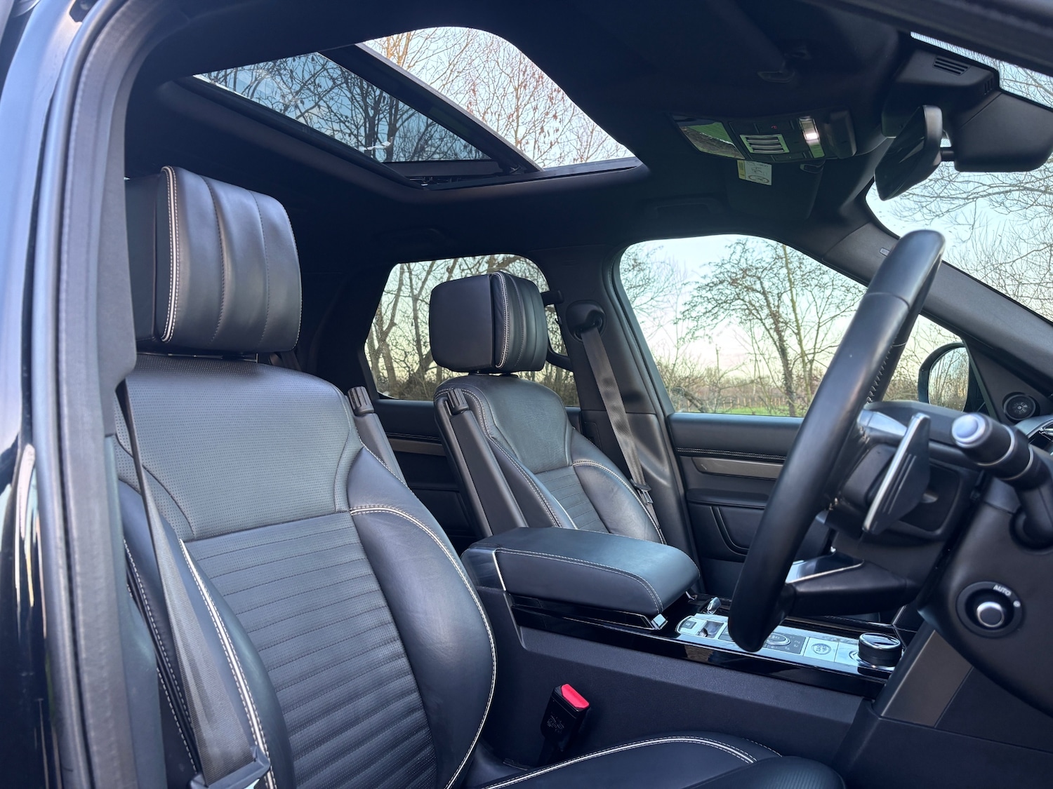 Used Land Rover Discovery 2019 for sale - 77008225: Photo 8