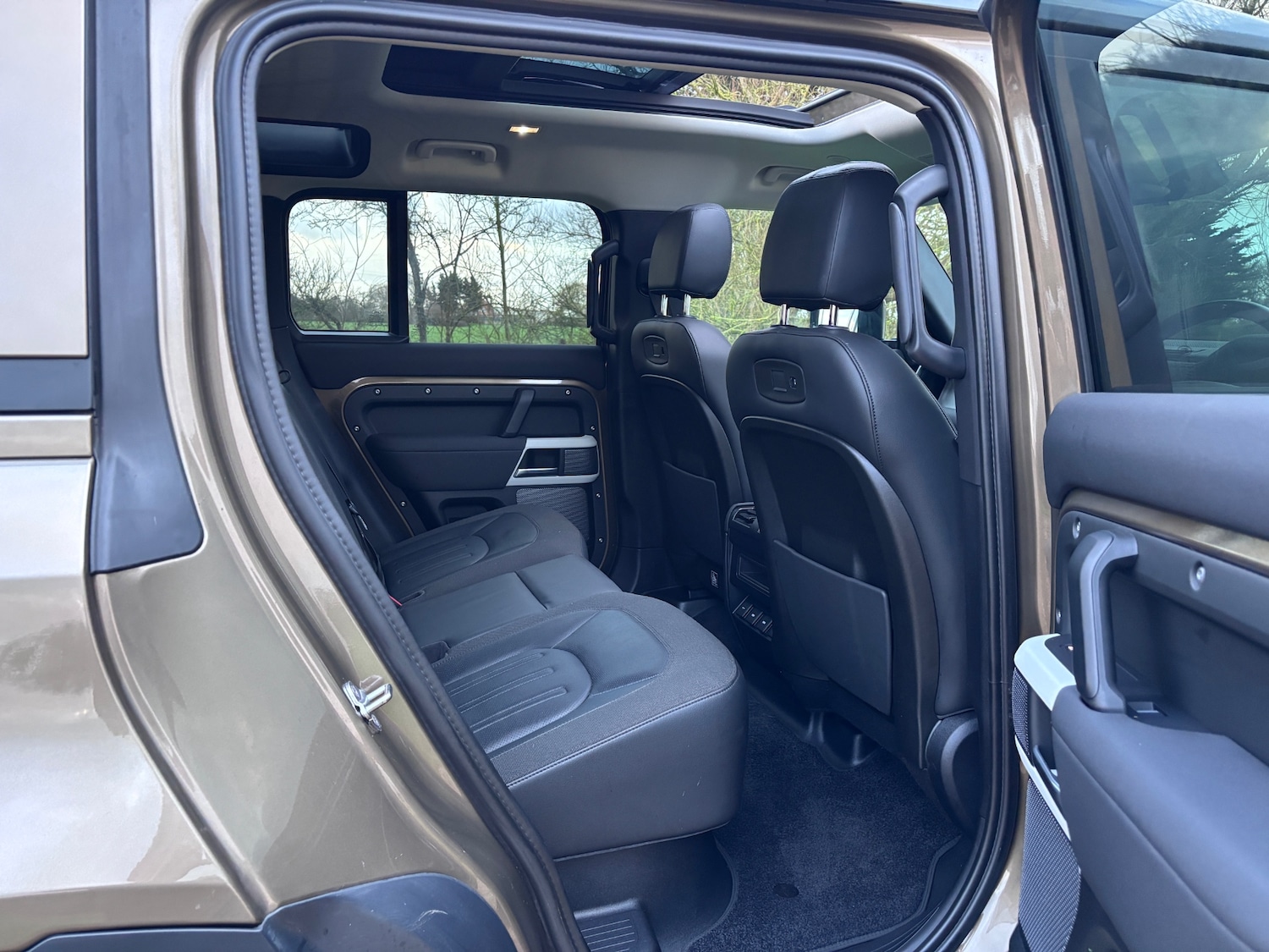 Used Land Rover Defender 2020 for sale - 77694544: Photo 10