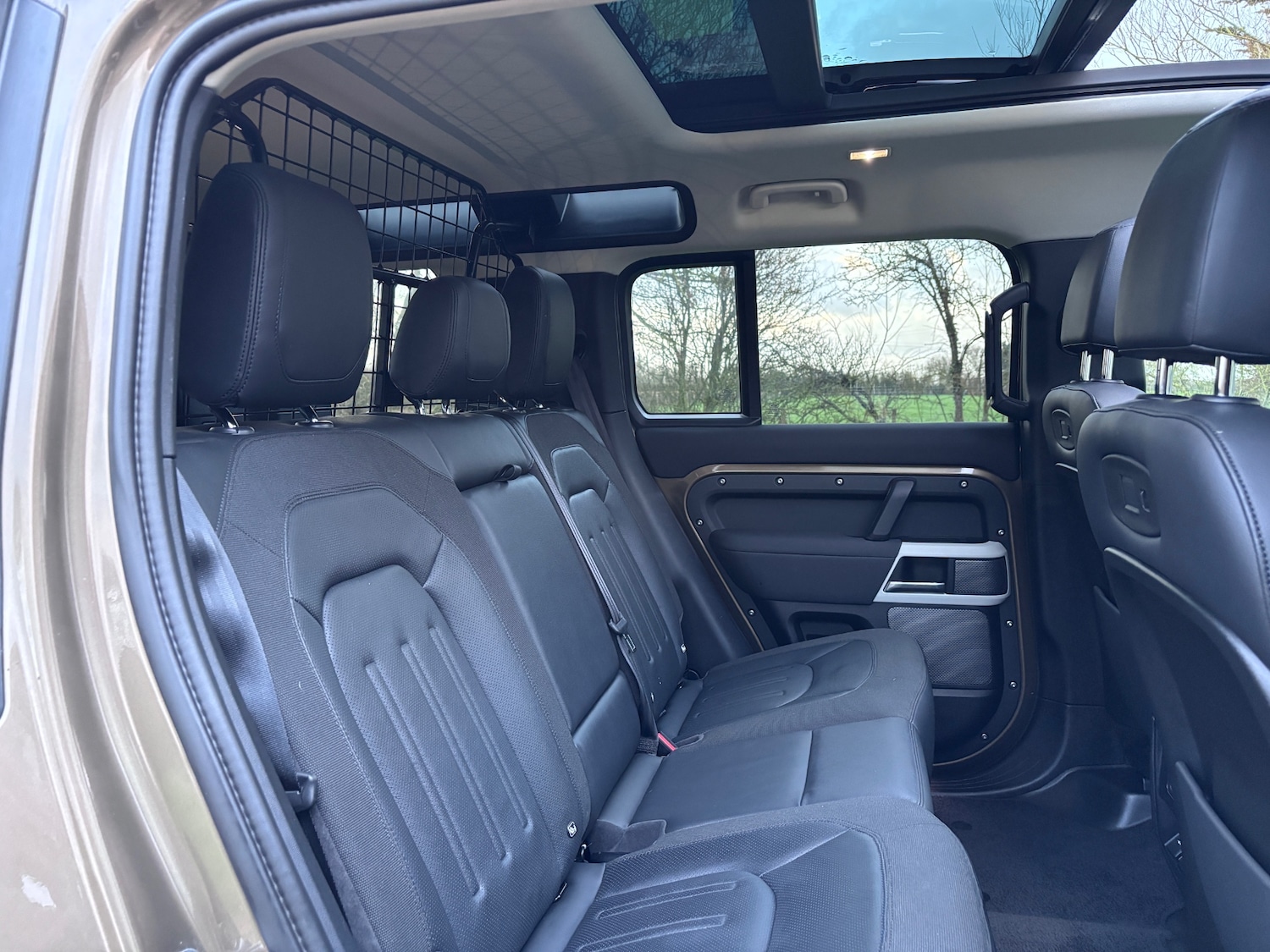 Used Land Rover Defender 2020 for sale - 77694544: Photo 12