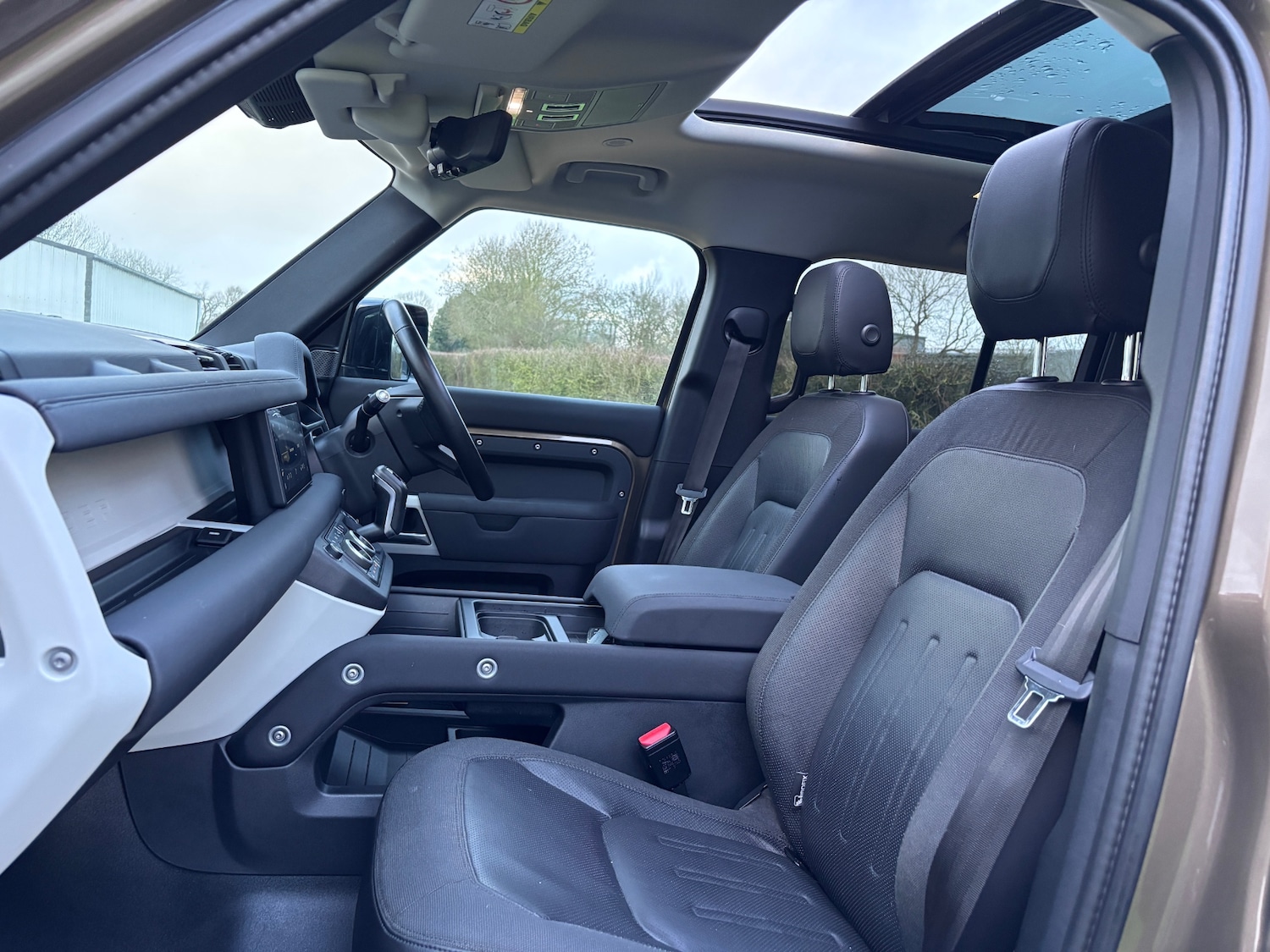 Used Land Rover Defender 2020 for sale - 77694544: Photo 14