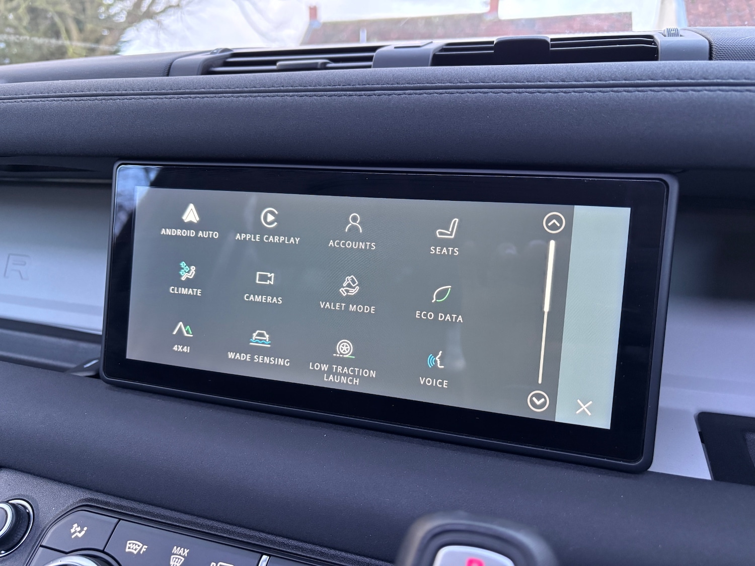 Used Land Rover Defender 2020 for sale - 77694544: Photo 24