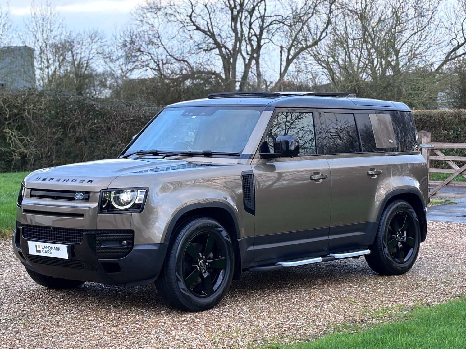 Used Land Rover Defender 2020 for sale - 77694544: Photo 3