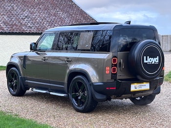 Used Land Rover Defender 2020 for sale - 77694544: Photo