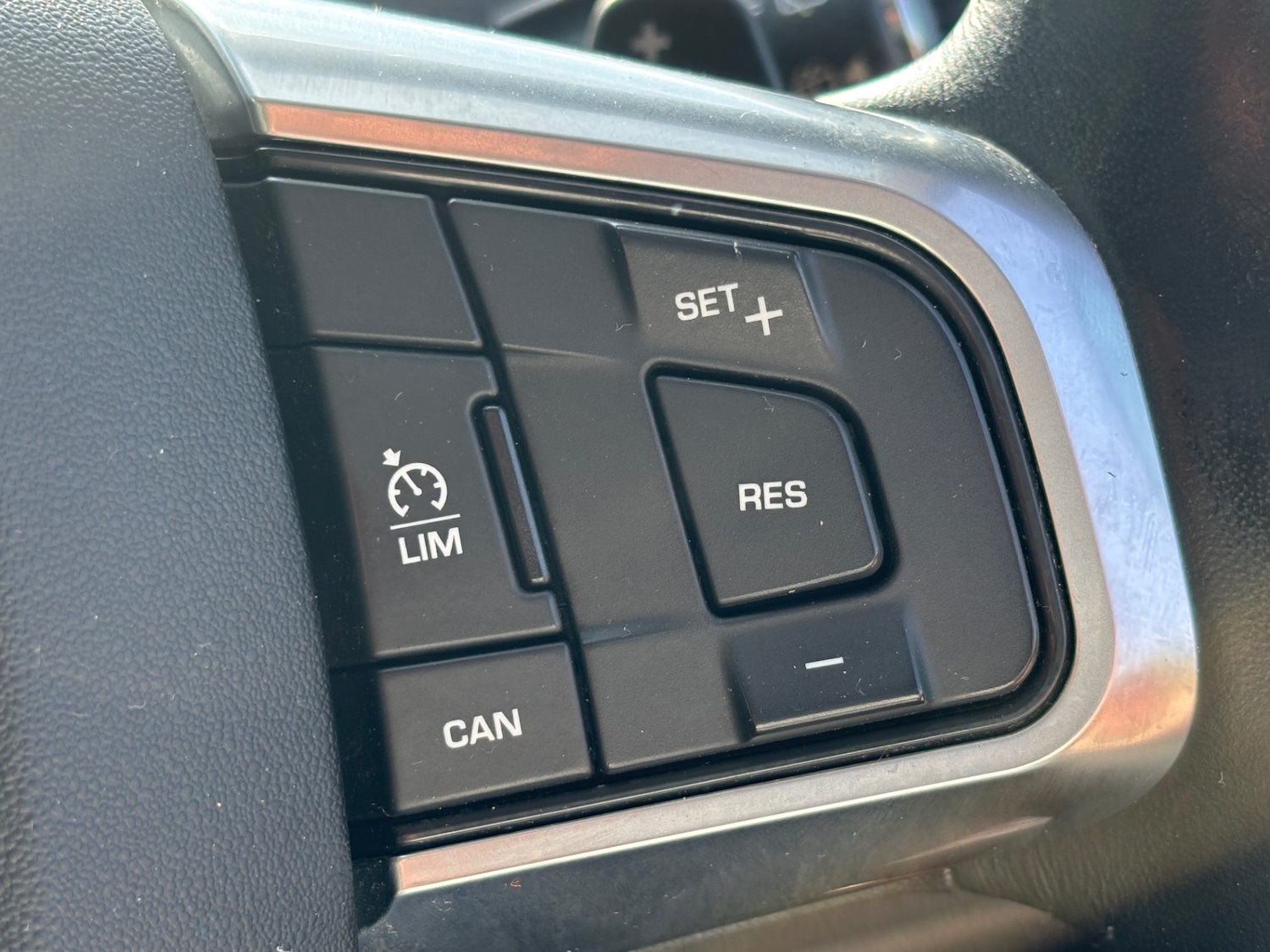Used Land Rover Discovery Sport 2017 for sale - 76133944: Photo 20