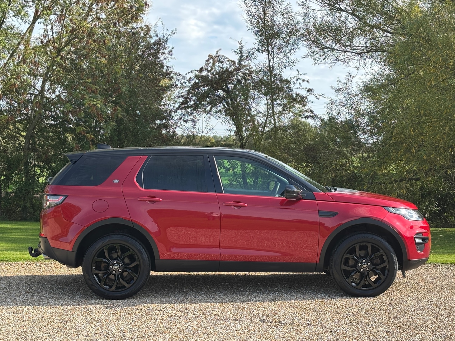 Used Land Rover Discovery Sport 2017 for sale - 76133944: Photo 5