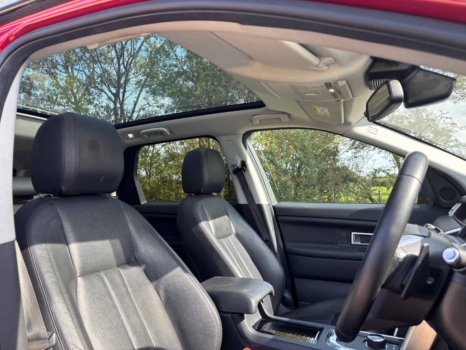 Used Land Rover Discovery Sport 2017 for sale - 76133944: Photo 9