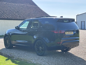 Used Land Rover Discovery 2018 for sale - 78358848: Photo