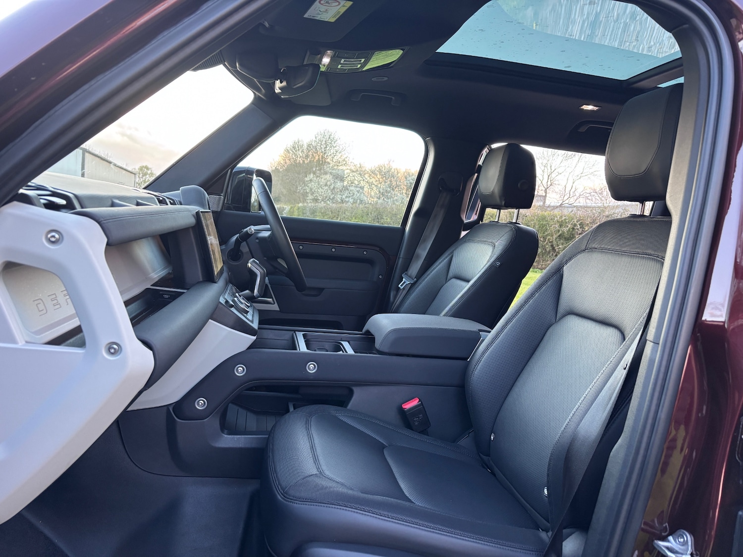 Used Land Rover Defender 2023 for sale - 77989858: Photo 14