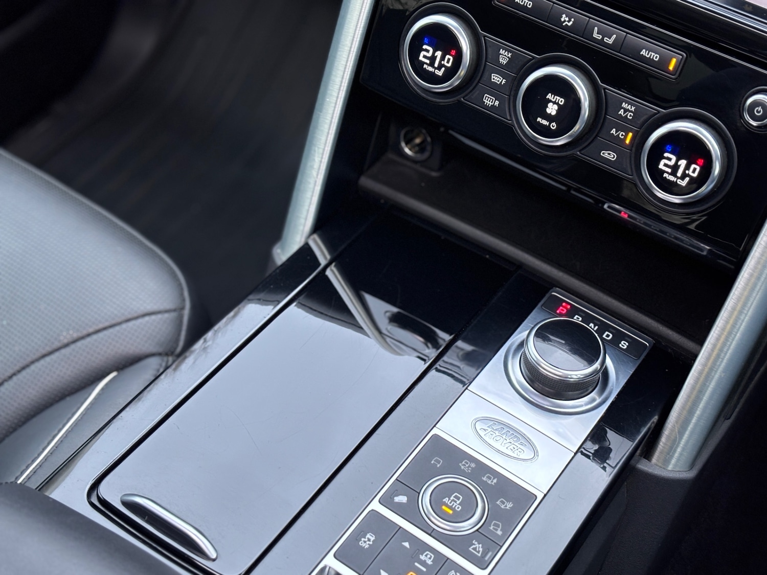 Used Land Rover Discovery 2017 for sale - 77277239: Photo 21