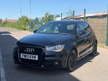 Used Audi A1 2013 for sale - 79120105: Photo