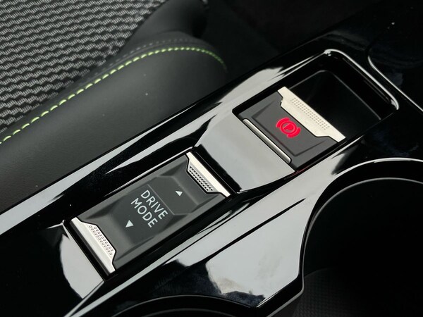 Used Peugeot 2008 2025 for sale - 76192261: Photo 33