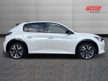Used Peugeot 208 2022 for sale - 75932640: Photo