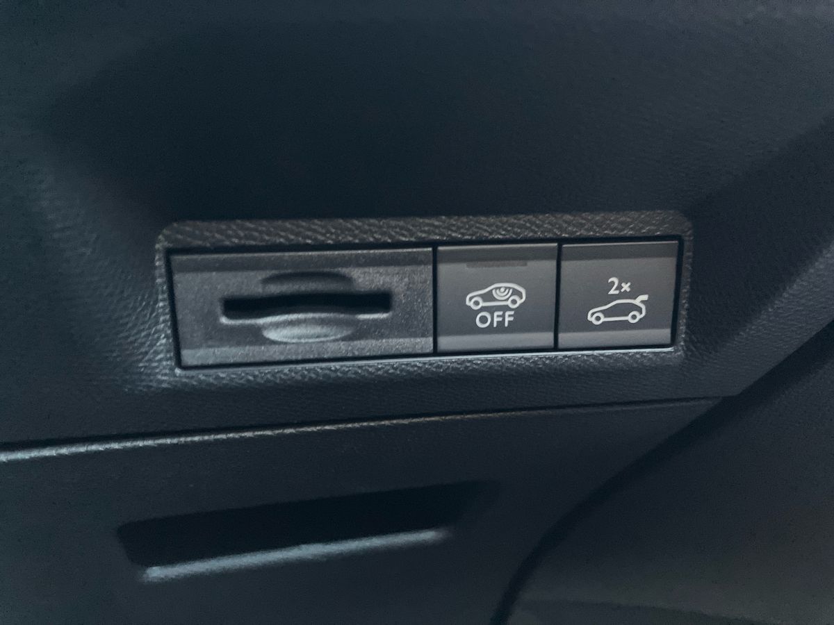 Used Peugeot 3008 2025 for sale - 76192304: Photo 30