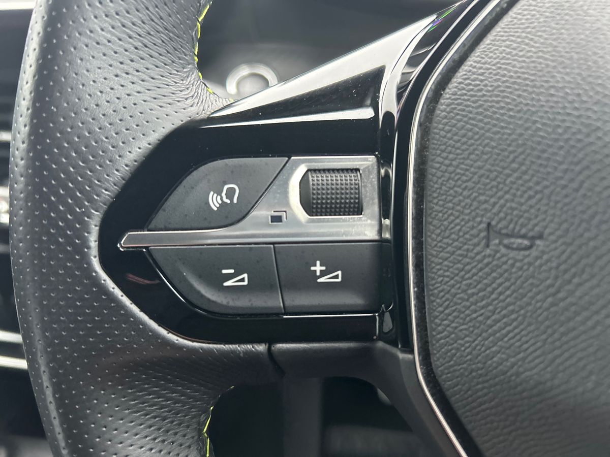 Used Peugeot 2008 2023 for sale - 77180232: Photo 16