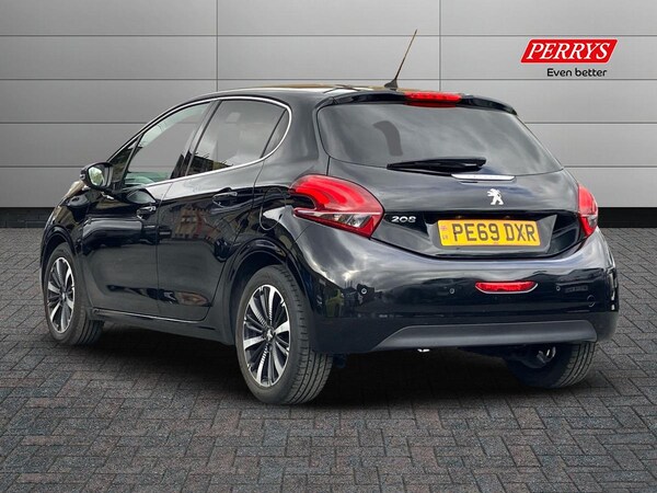 Used Peugeot 208 2019 for sale - 75699778: Photo 2