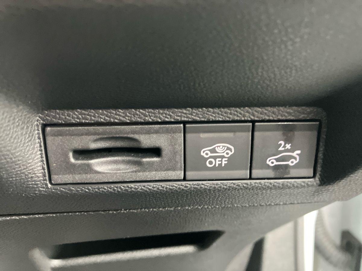 Used Peugeot 3008 2024 for sale - 76980104: Photo 28