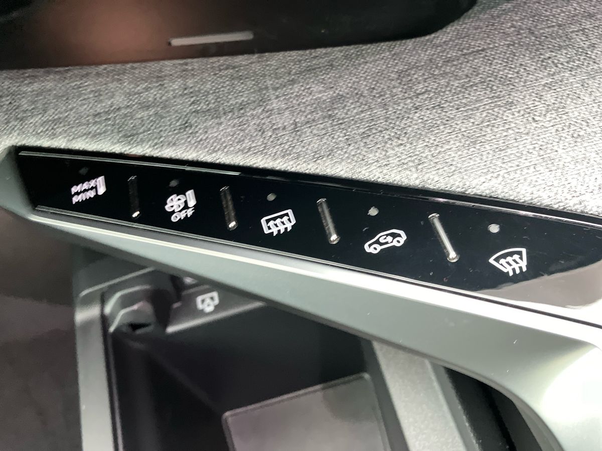 Used Peugeot 3008 2024 for sale - 76980104: Photo 40