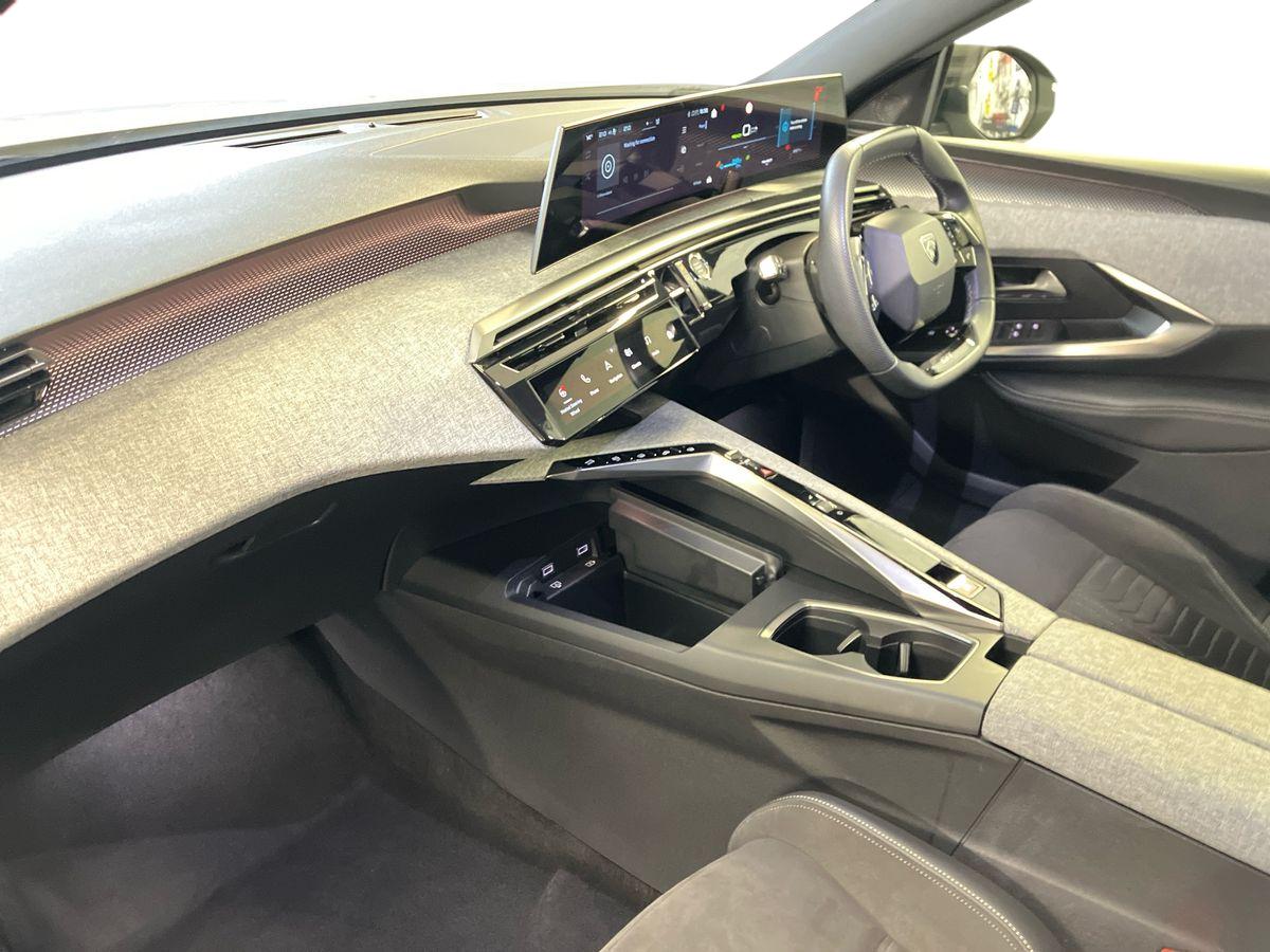 Used Peugeot 3008 2024 for sale - 76980104: Photo 6