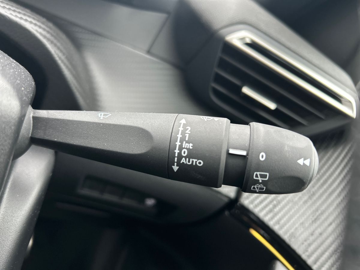 Used Peugeot 2008 2025 for sale - 77002108: Photo 33