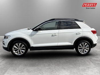 Used Volkswagen T-Roc 2019 for sale - 79429397: Photo