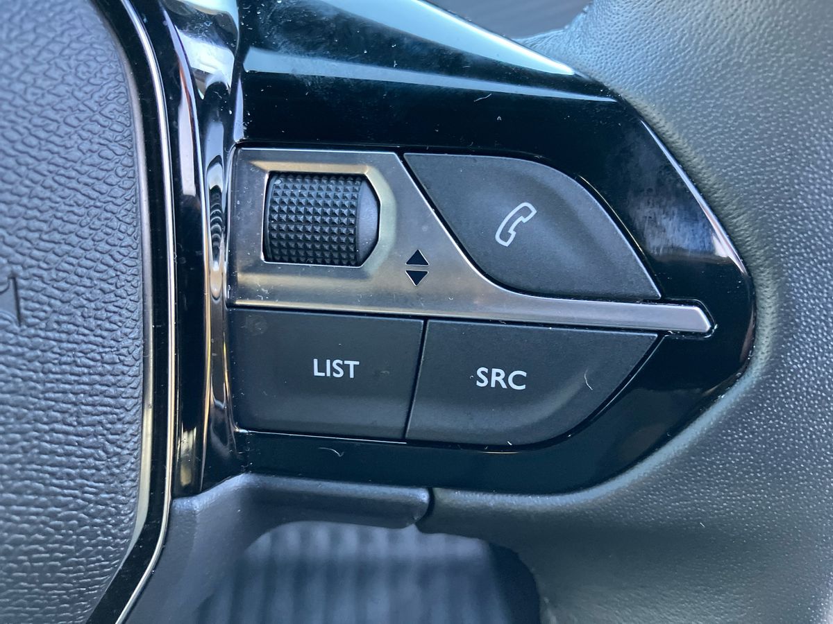 Used Peugeot 2008 2024 for sale - 76351938: Photo 30