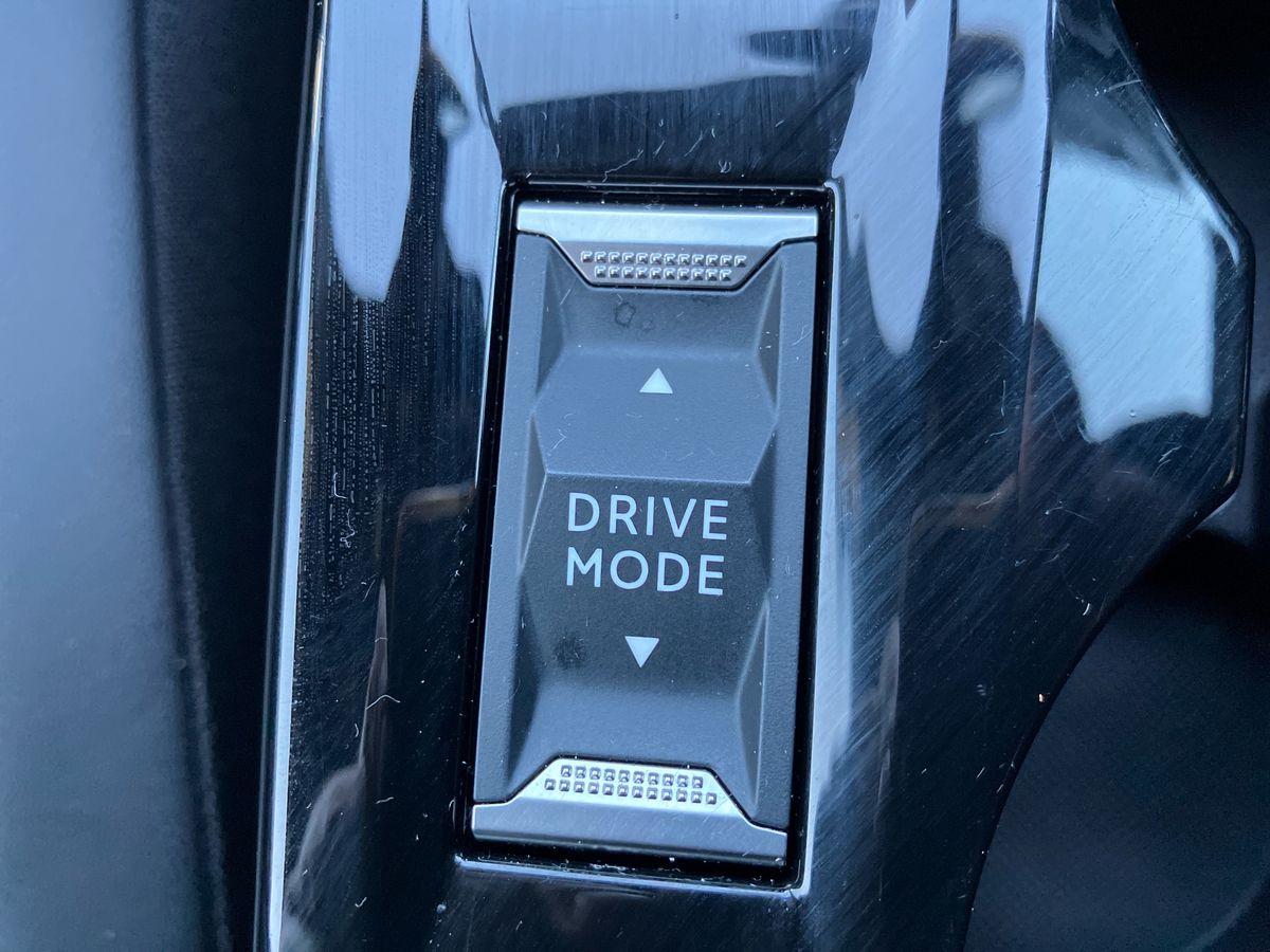 Used Peugeot 2008 2024 for sale - 76351938: Photo 33