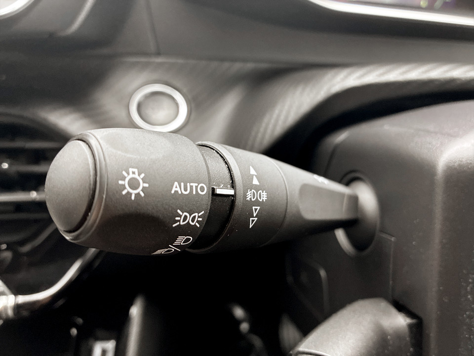 Used Peugeot 2008 2021 for sale - 77460691: Photo 39