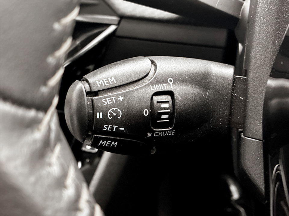 Used Peugeot 2008 2021 for sale - 77460691: Photo 40