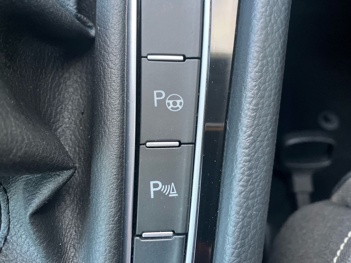 Used Volkswagen Golf 2016 for sale - 77045859: Photo 35