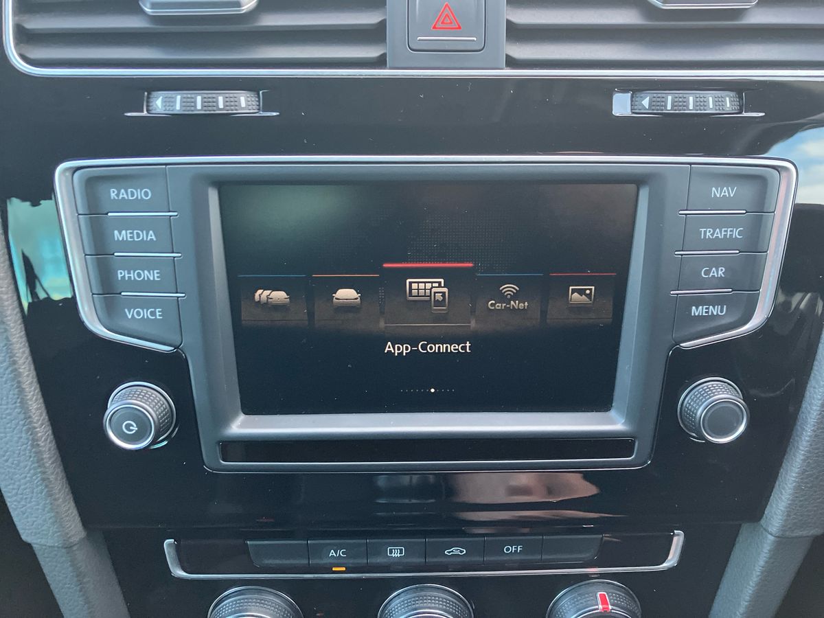 Used Volkswagen Golf 2016 for sale - 77045859: Photo 37