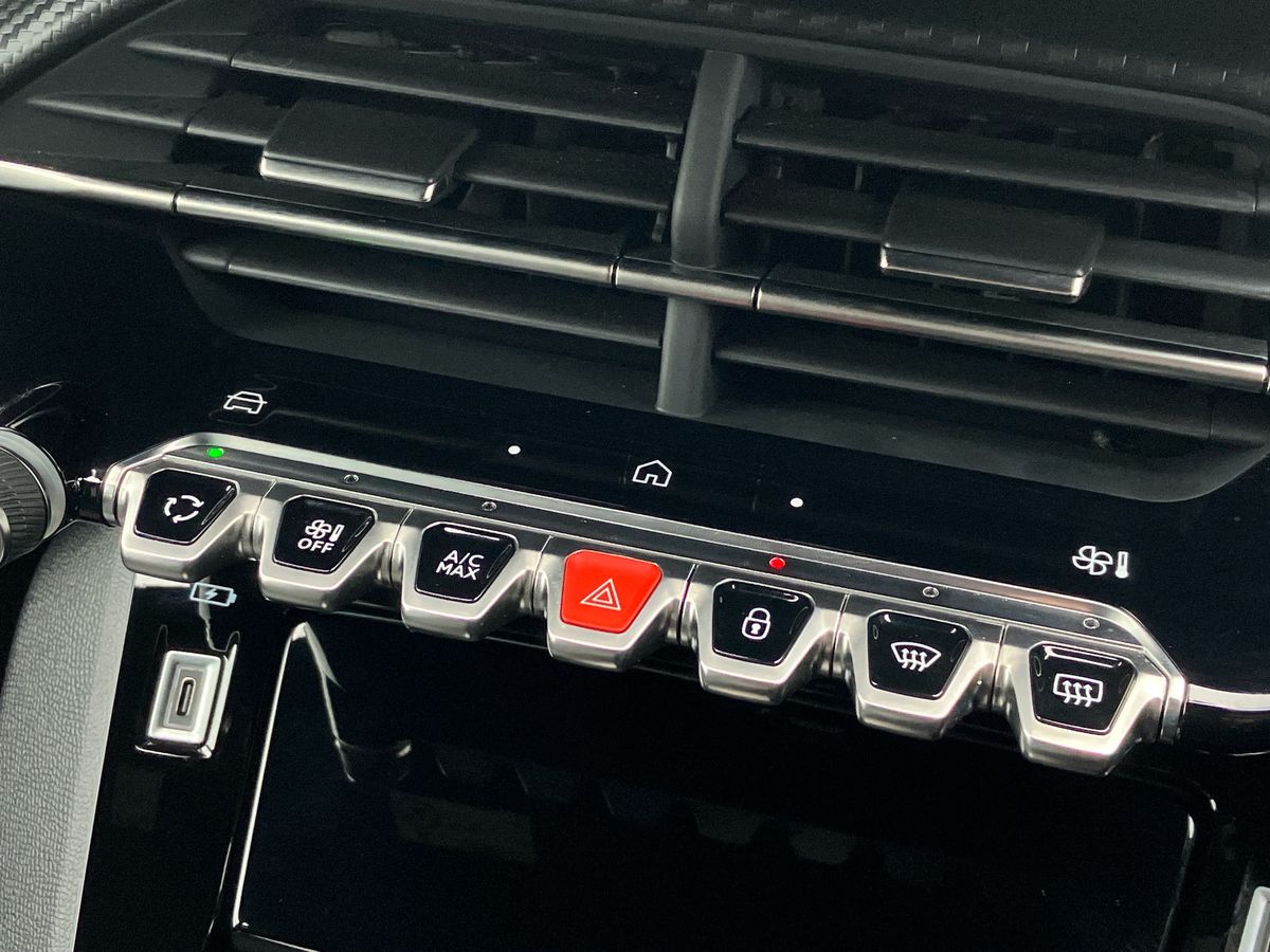 Used Peugeot 2008 2025 for sale - 76128127: Photo 12