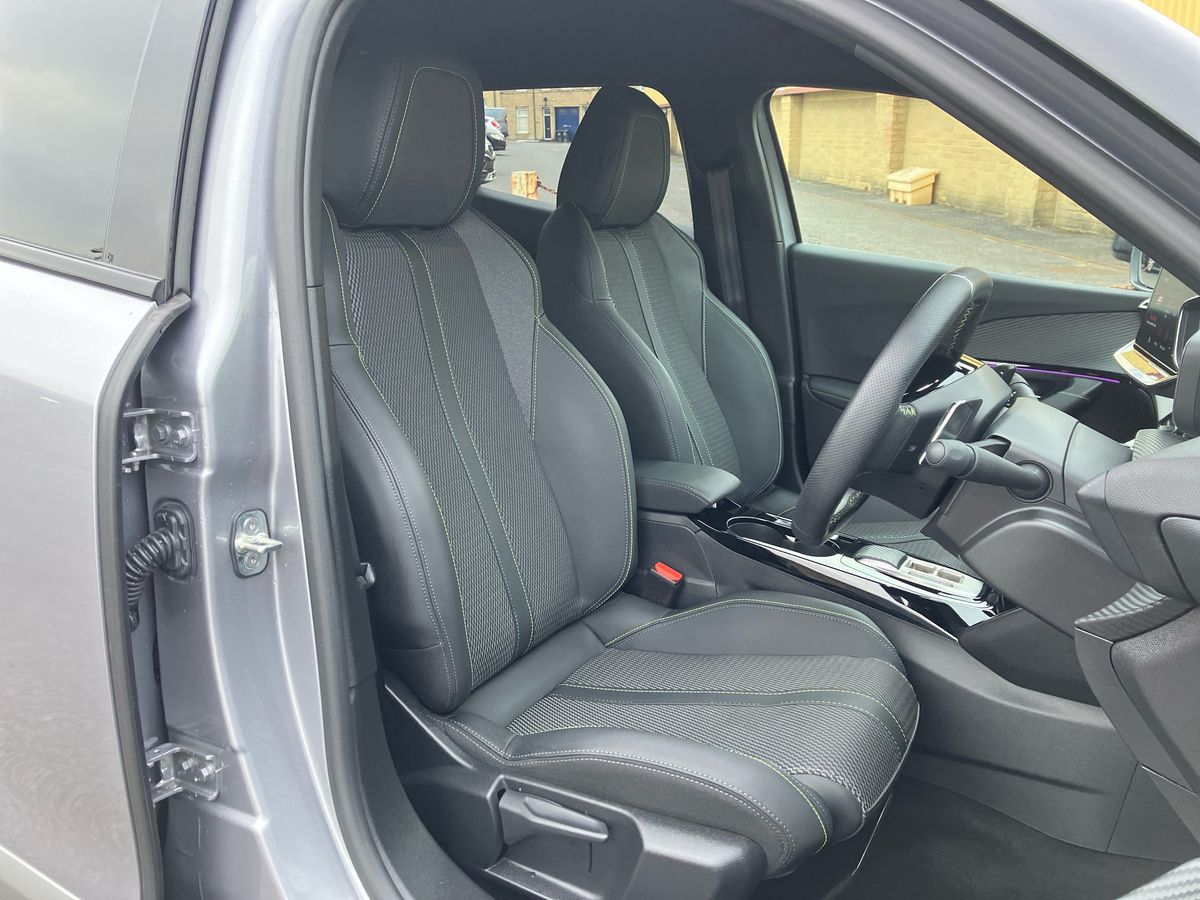 Used Peugeot 2008 2025 for sale - 76128127: Photo 37