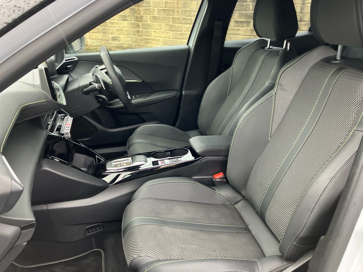 Used Peugeot 2008 2024 for sale - 76243651: Photo 25