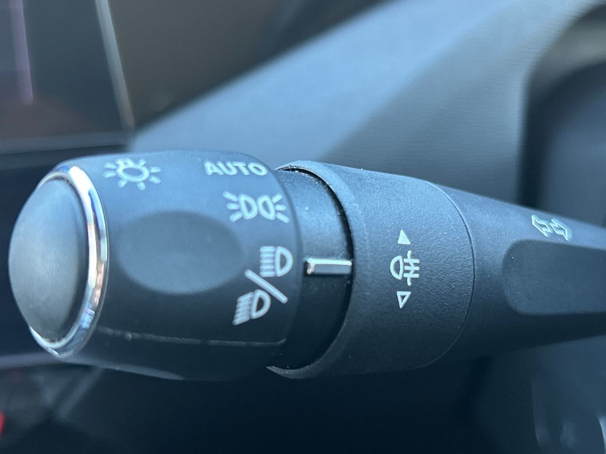 Used Peugeot 308 2023 for sale - 77221106: Photo 38