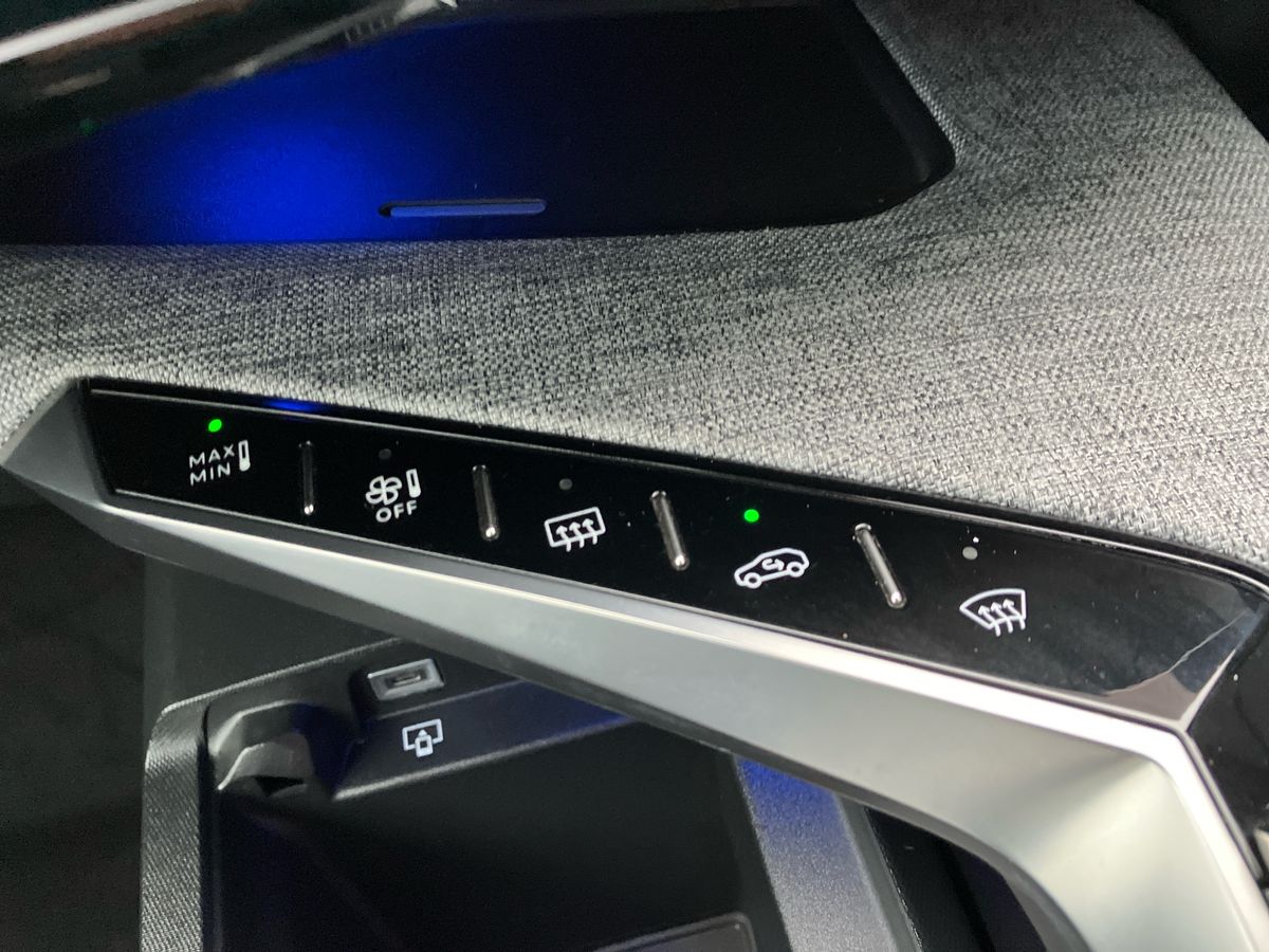 Used Peugeot 3008 2024 for sale - 77019243: Photo 33