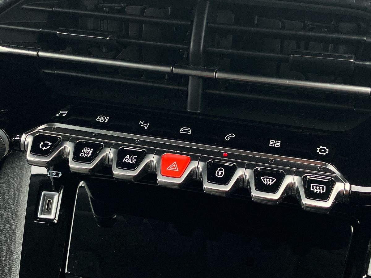 Used Peugeot 2008 2022 for sale - 76220080: Photo 12