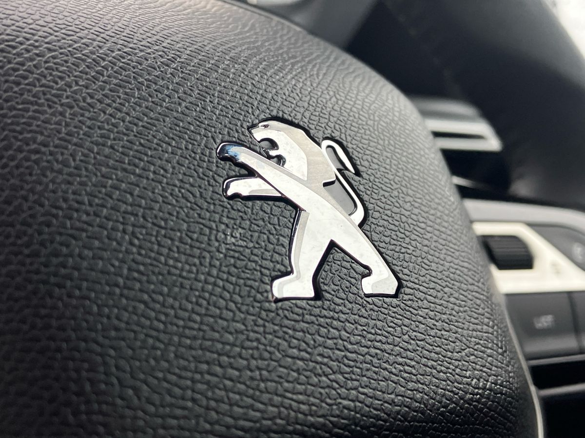 Used Peugeot 2008 2022 for sale - 76220080: Photo 23