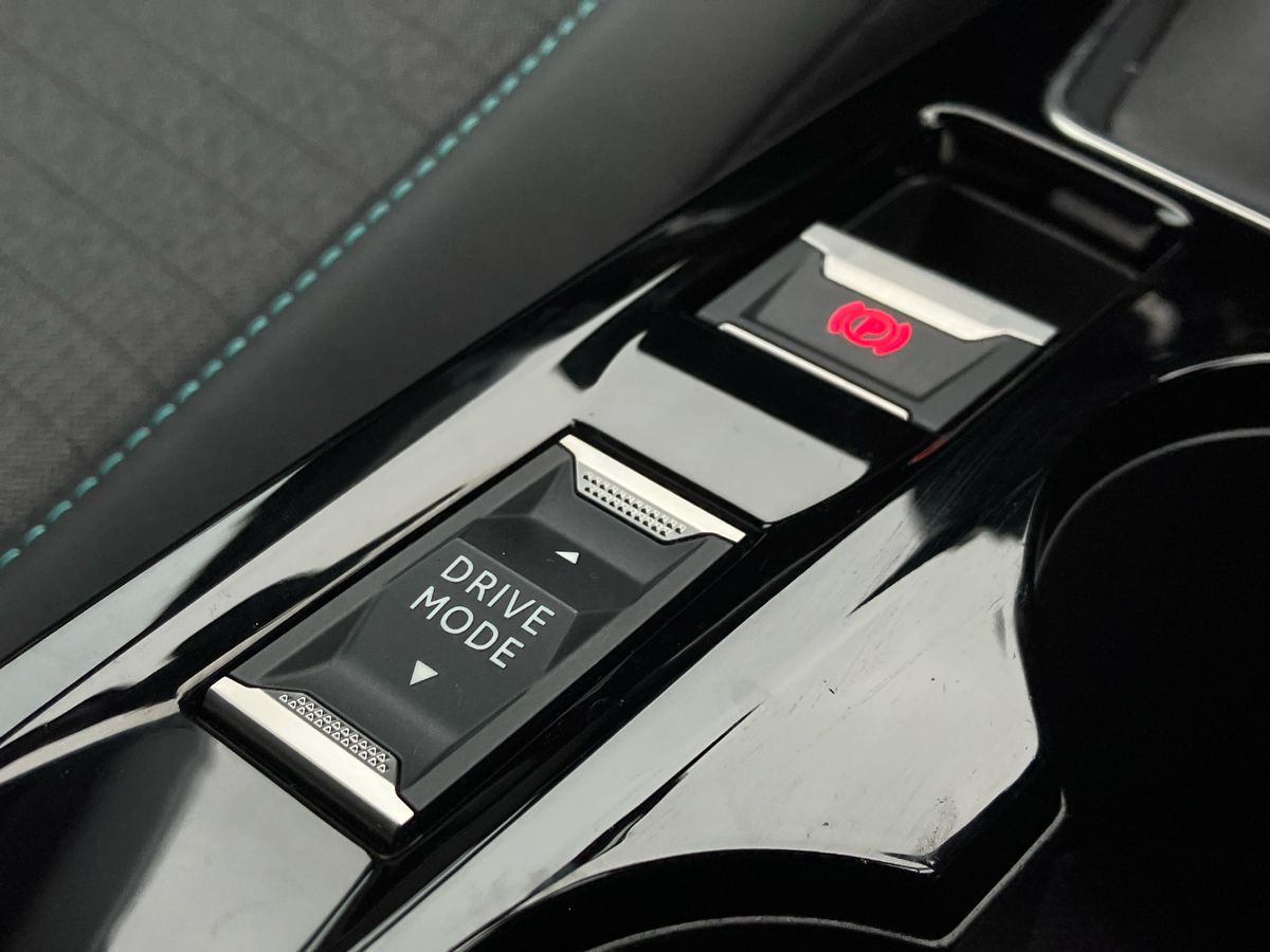 Used Peugeot 2008 2022 for sale - 76220080: Photo 29