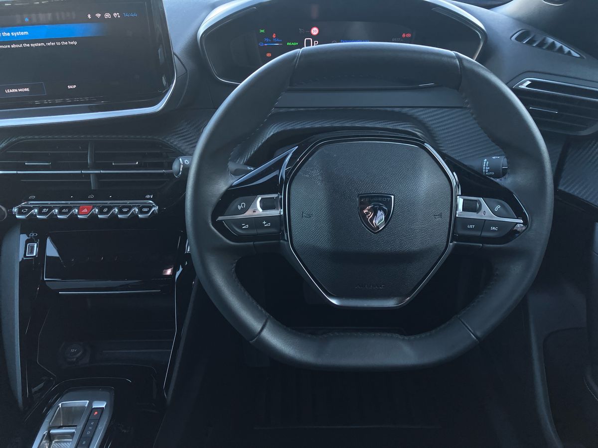 Used Peugeot 2008 2024 for sale - 76351939: Photo 15