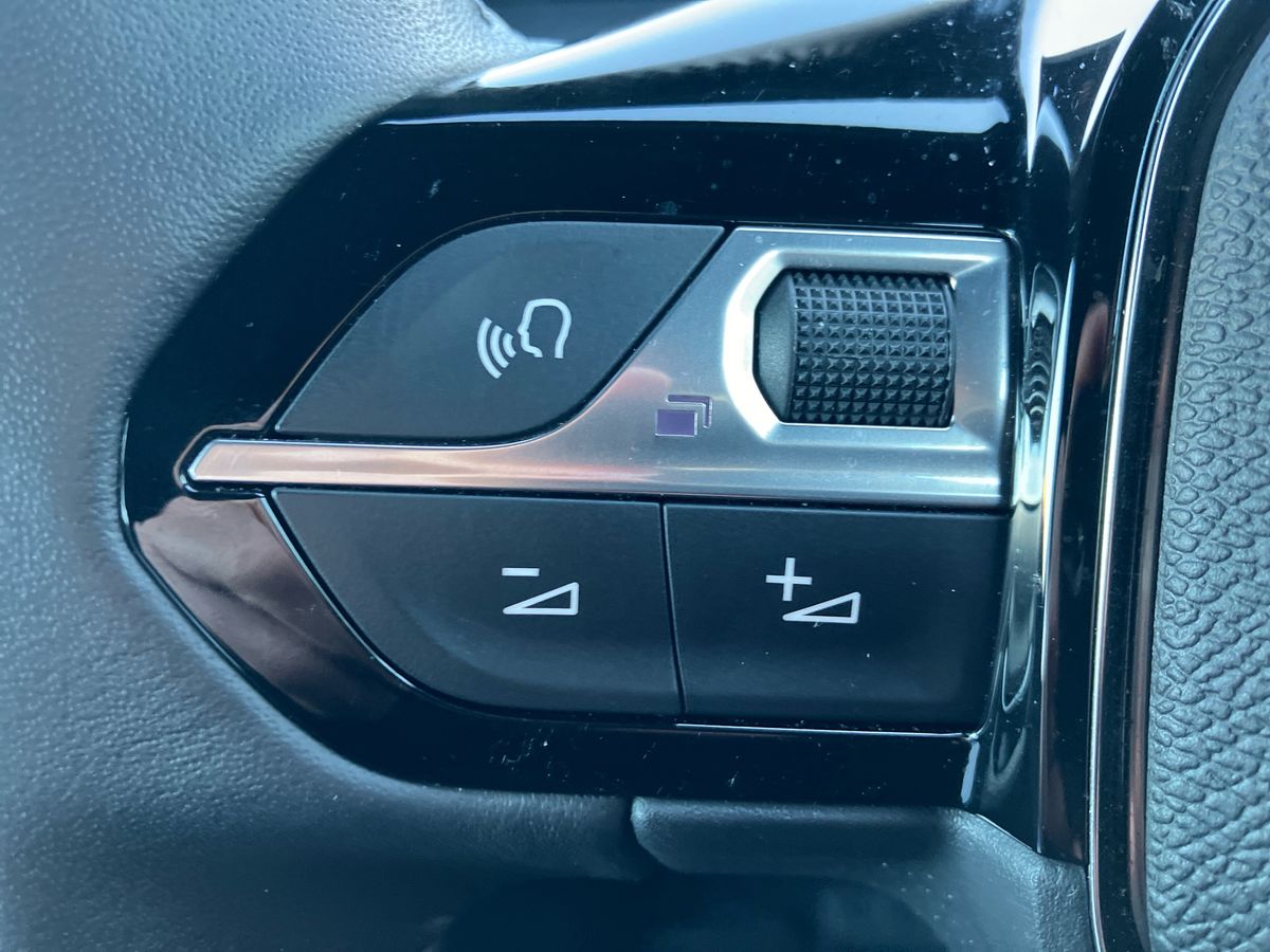 Used Peugeot 2008 2024 for sale - 76351939: Photo 16