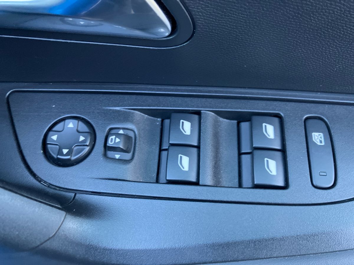 Used Peugeot 2008 2024 for sale - 76351939: Photo 18