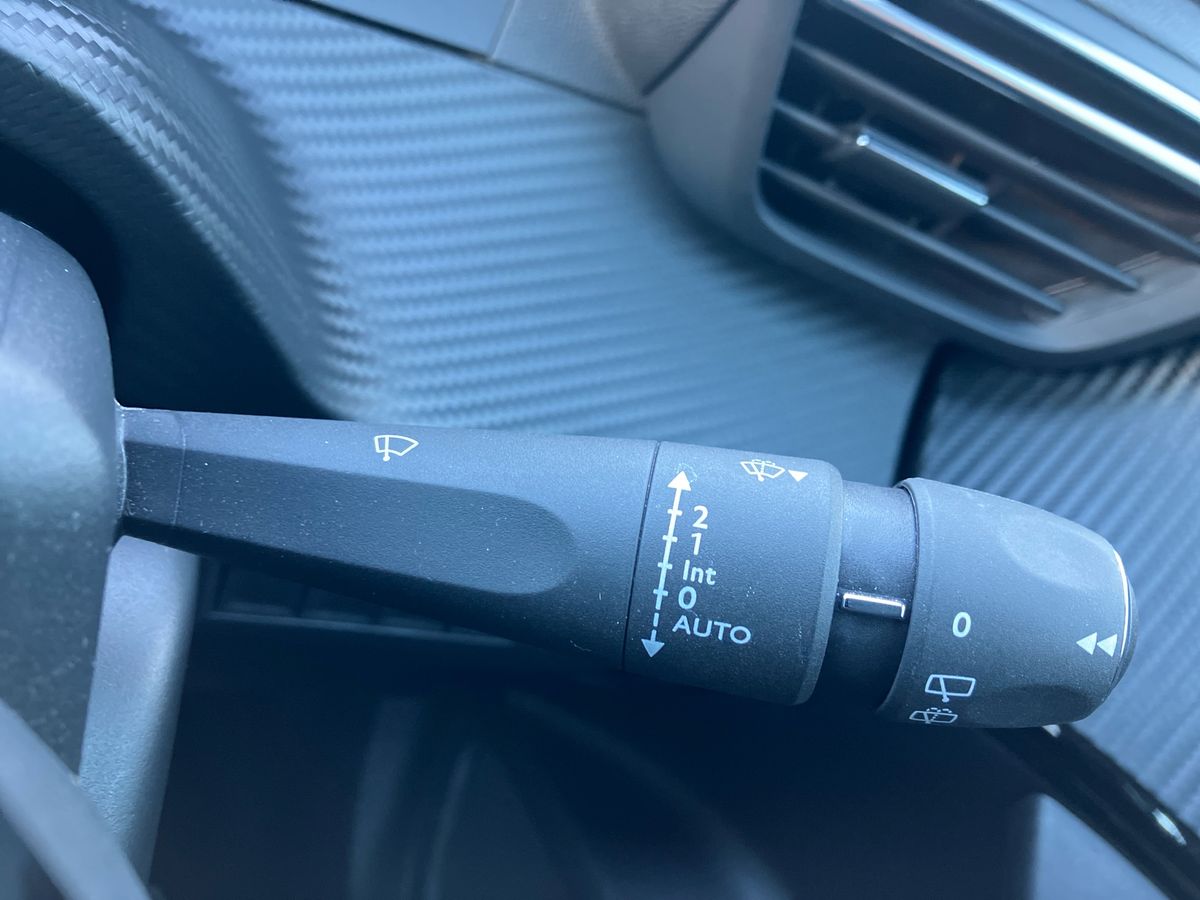 Used Peugeot 2008 2024 for sale - 76351939: Photo 27