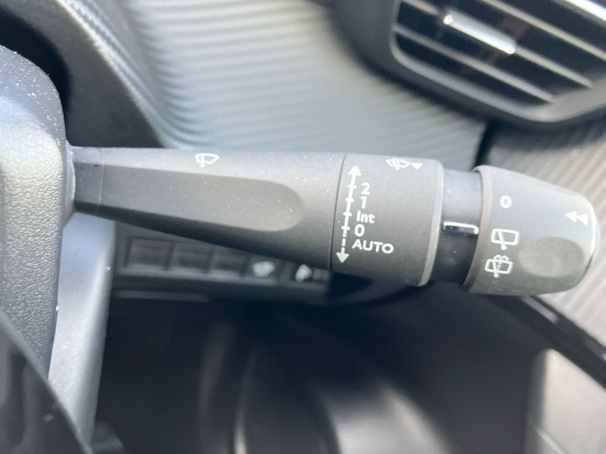 Used Peugeot 2008 2024 for sale - 76351941: Photo 38