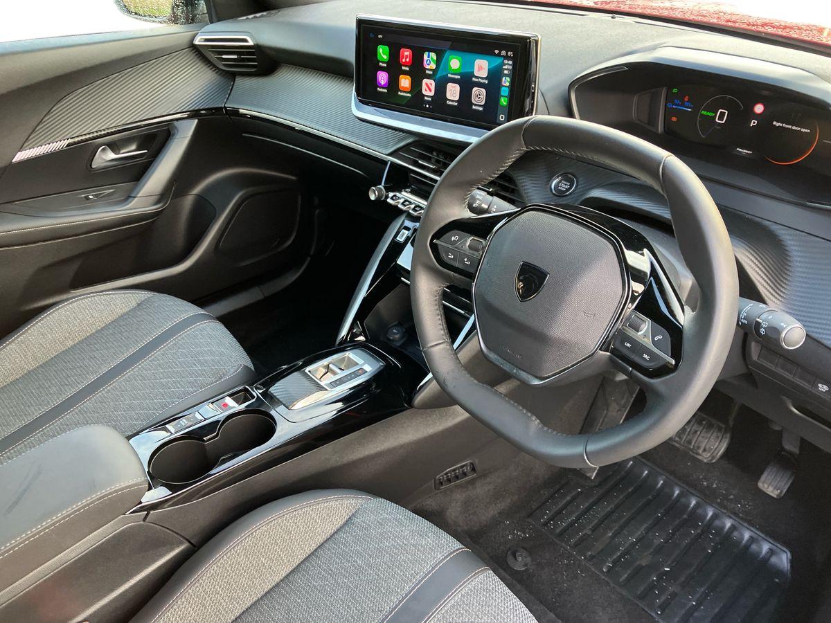 Used Peugeot 2008 2024 for sale - 76351941: Photo 8