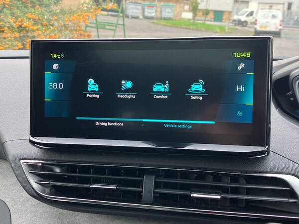 Used Peugeot 3008 2023 for sale - 76128257: Photo 31